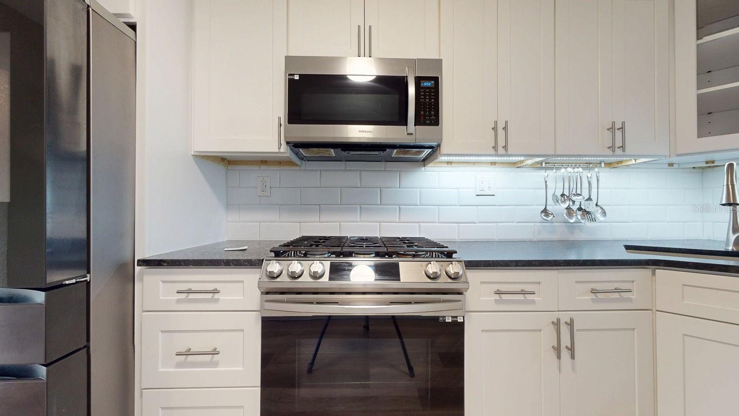 Image 26 of 93 For 2495 37th Avenue N