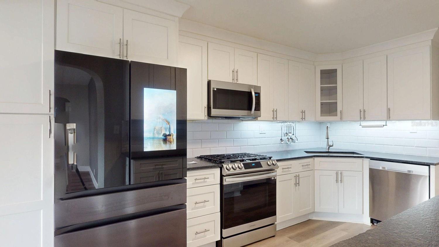 Image 27 of 93 For 2495 37th Avenue N