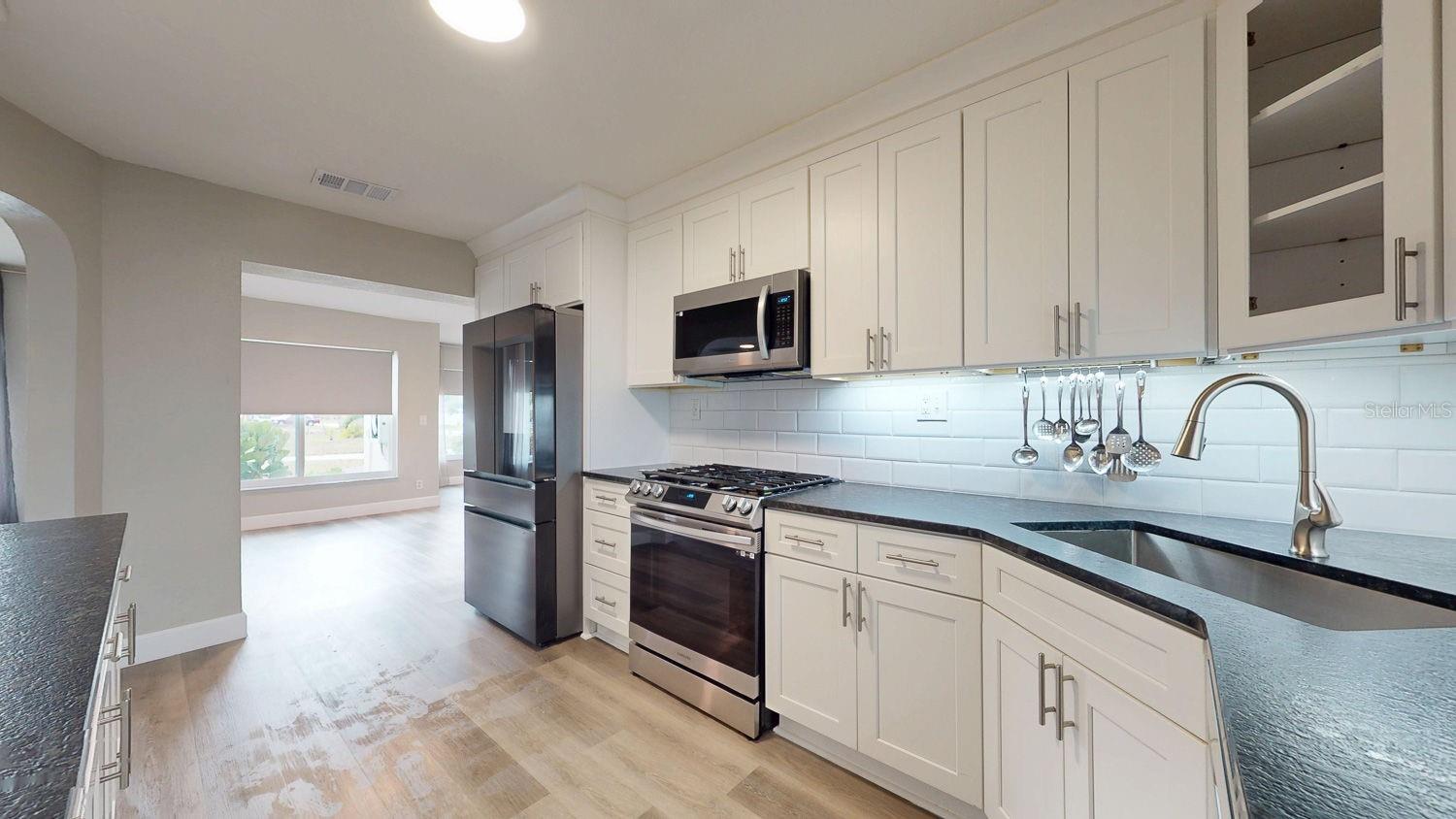 Image 30 of 93 For 2495 37th Avenue N