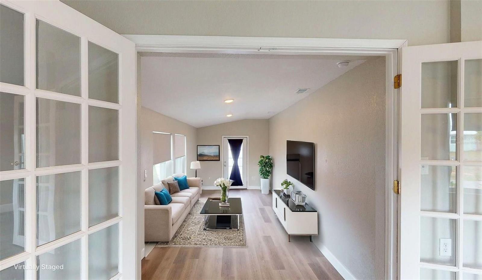 Image 34 of 93 For 2495 37th Avenue N