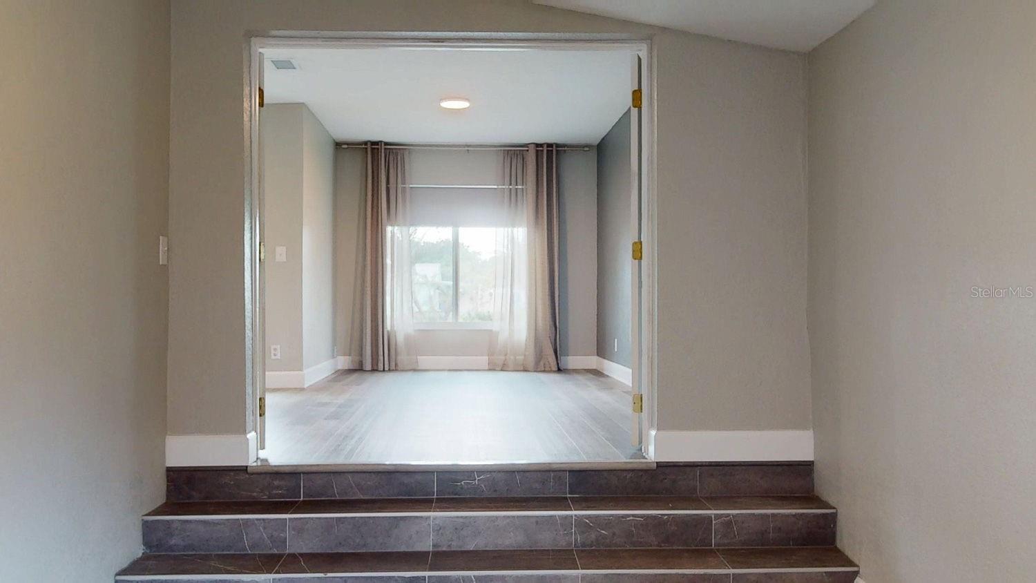 Image 35 of 93 For 2495 37th Avenue N