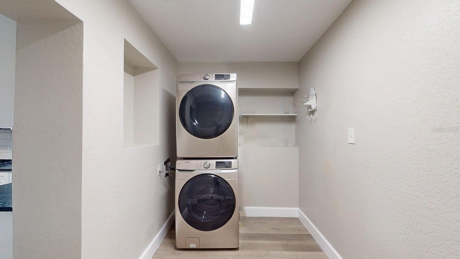 Image 38 of 93 For 2495 37th Avenue N