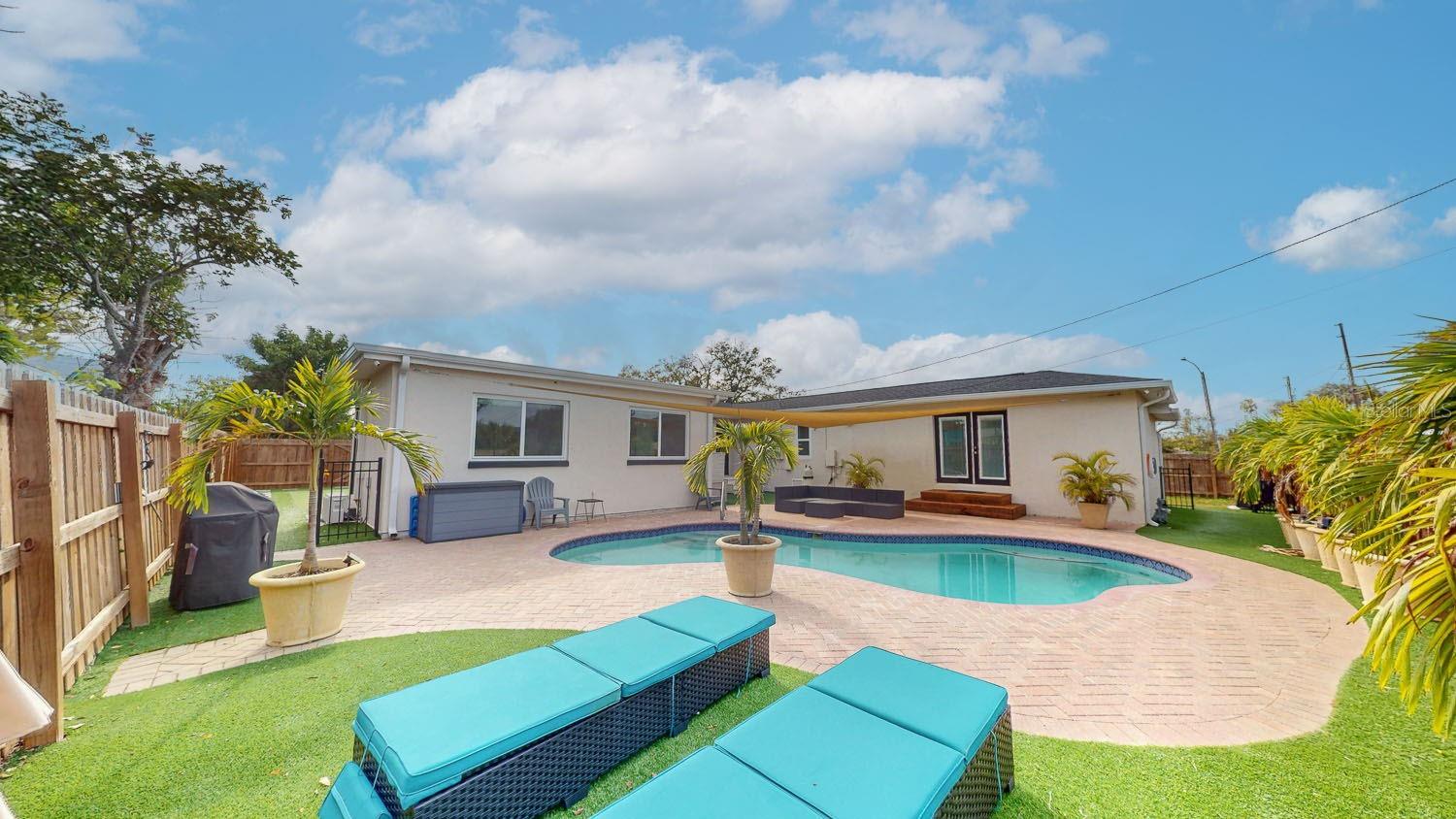 Image 5 of 93 For 2495 37th Avenue N