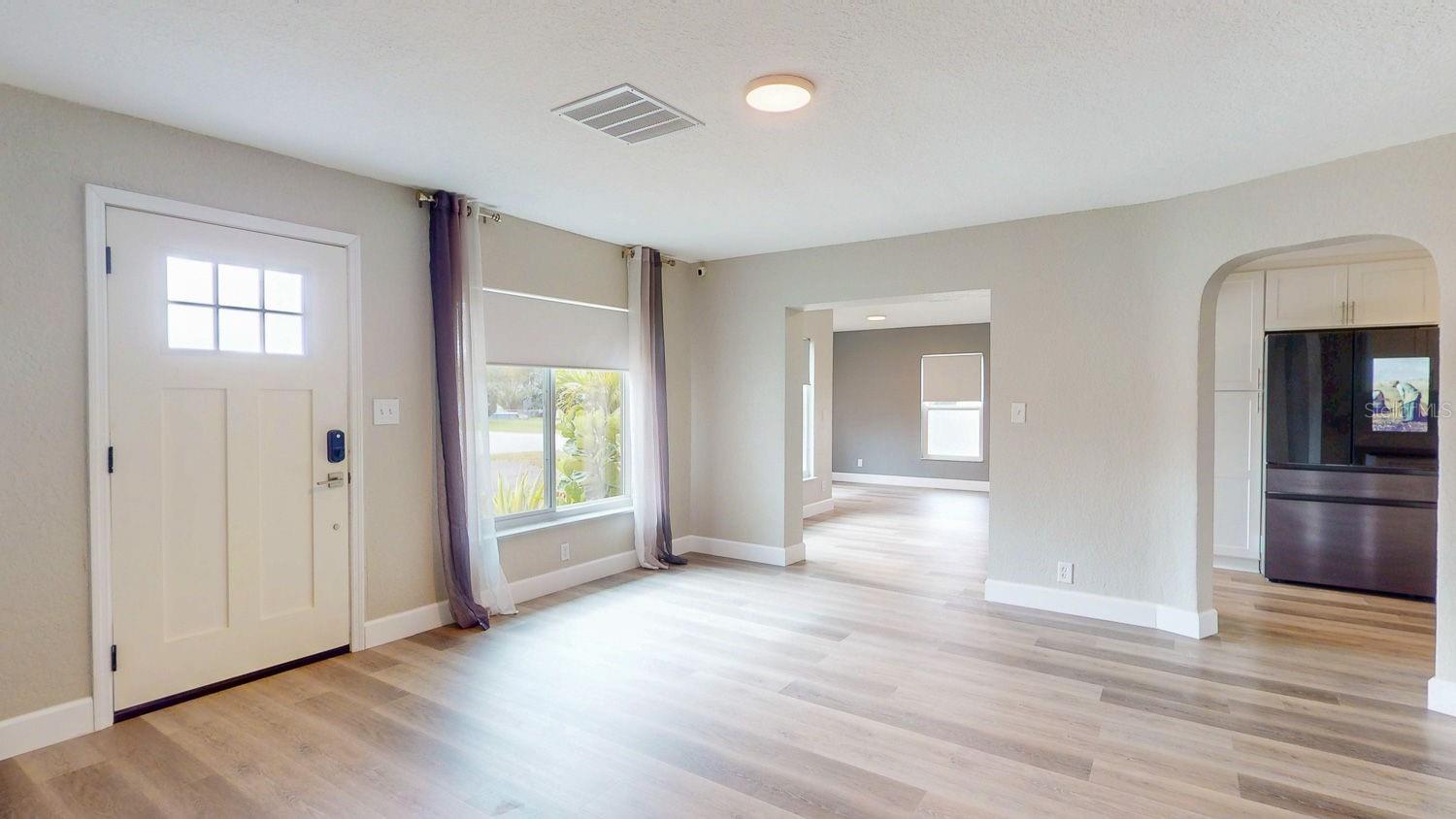 Image 8 of 93 For 2495 37th Avenue N