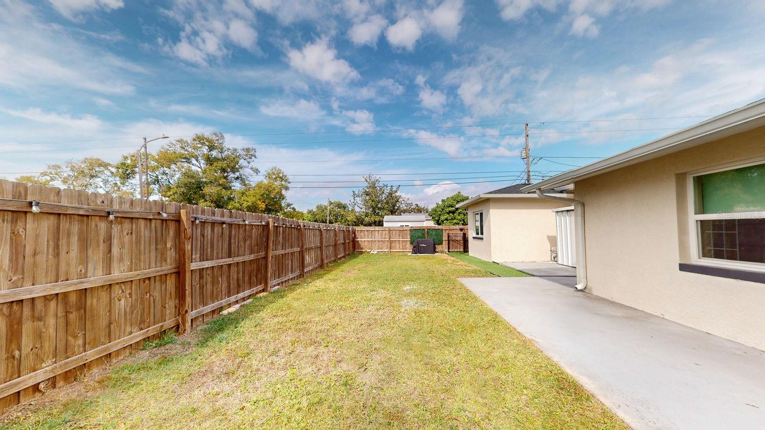 Image 82 of 93 For 2495 37th Avenue N