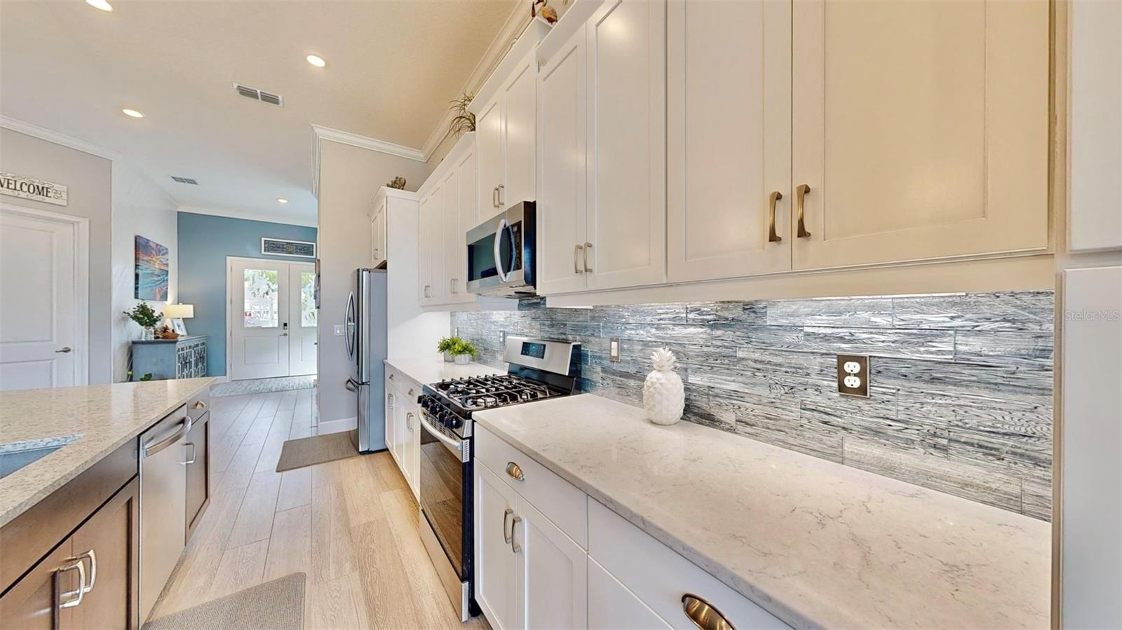 Image 14 of 100 For 5233 Wishing Arch Drive