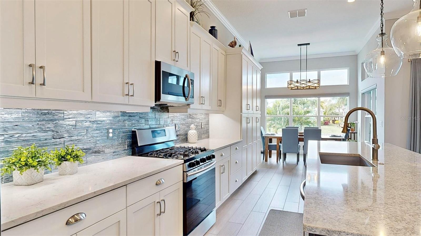 Image 19 of 100 For 5233 Wishing Arch Drive