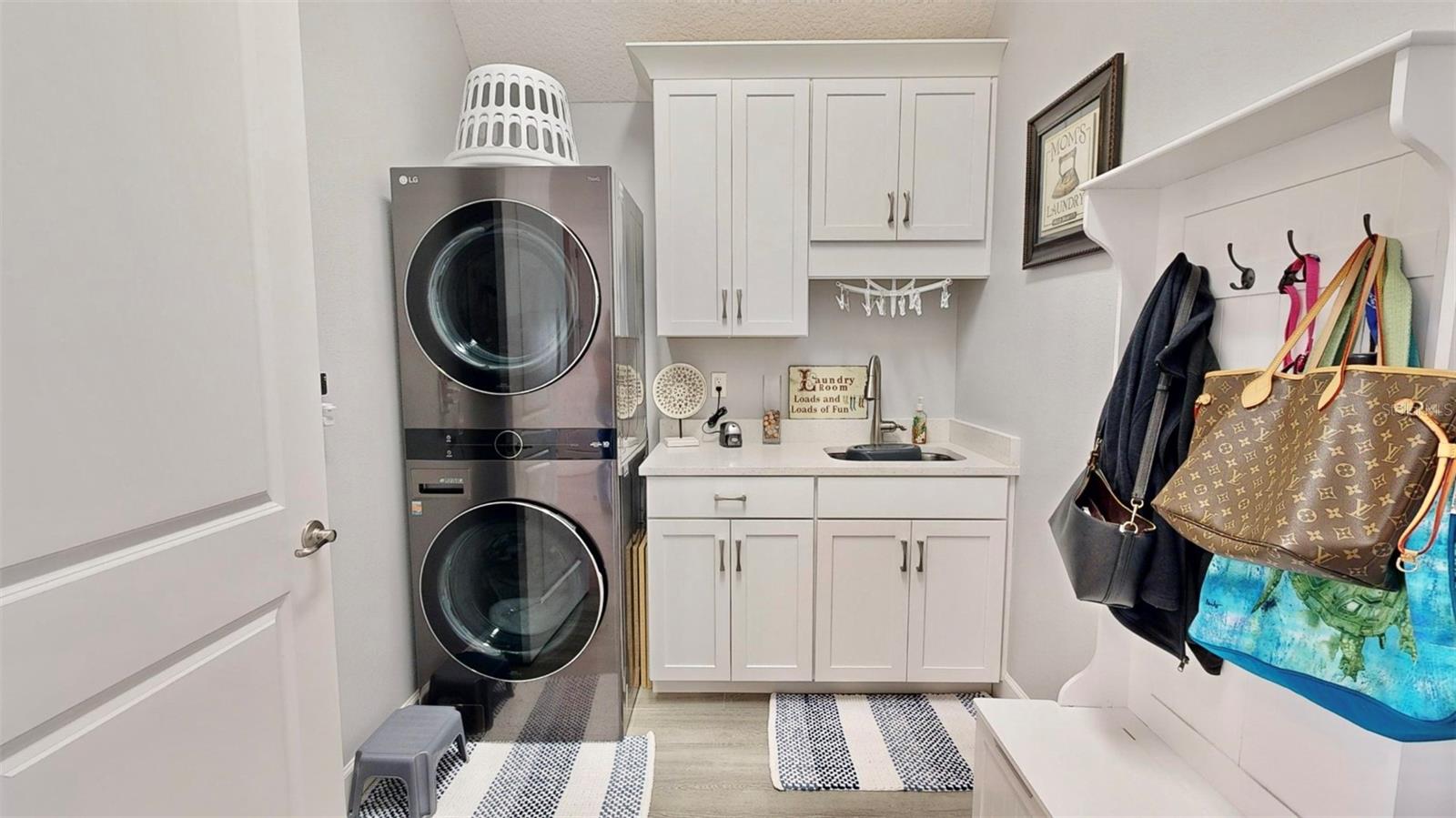 Image 34 of 100 For 5233 Wishing Arch Drive