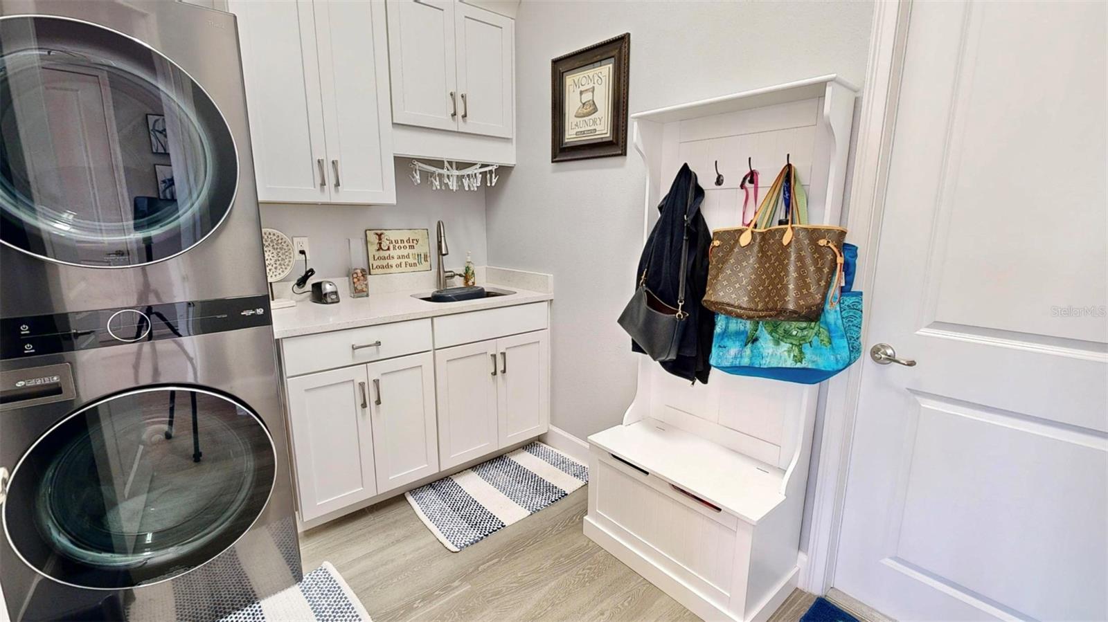 Image 35 of 100 For 5233 Wishing Arch Drive