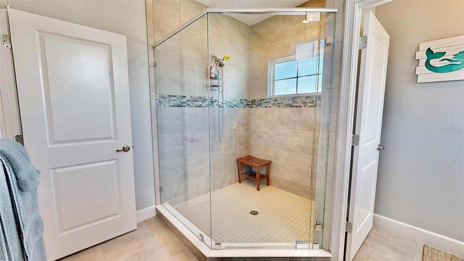 Image 73 of 100 For 5233 Wishing Arch Drive