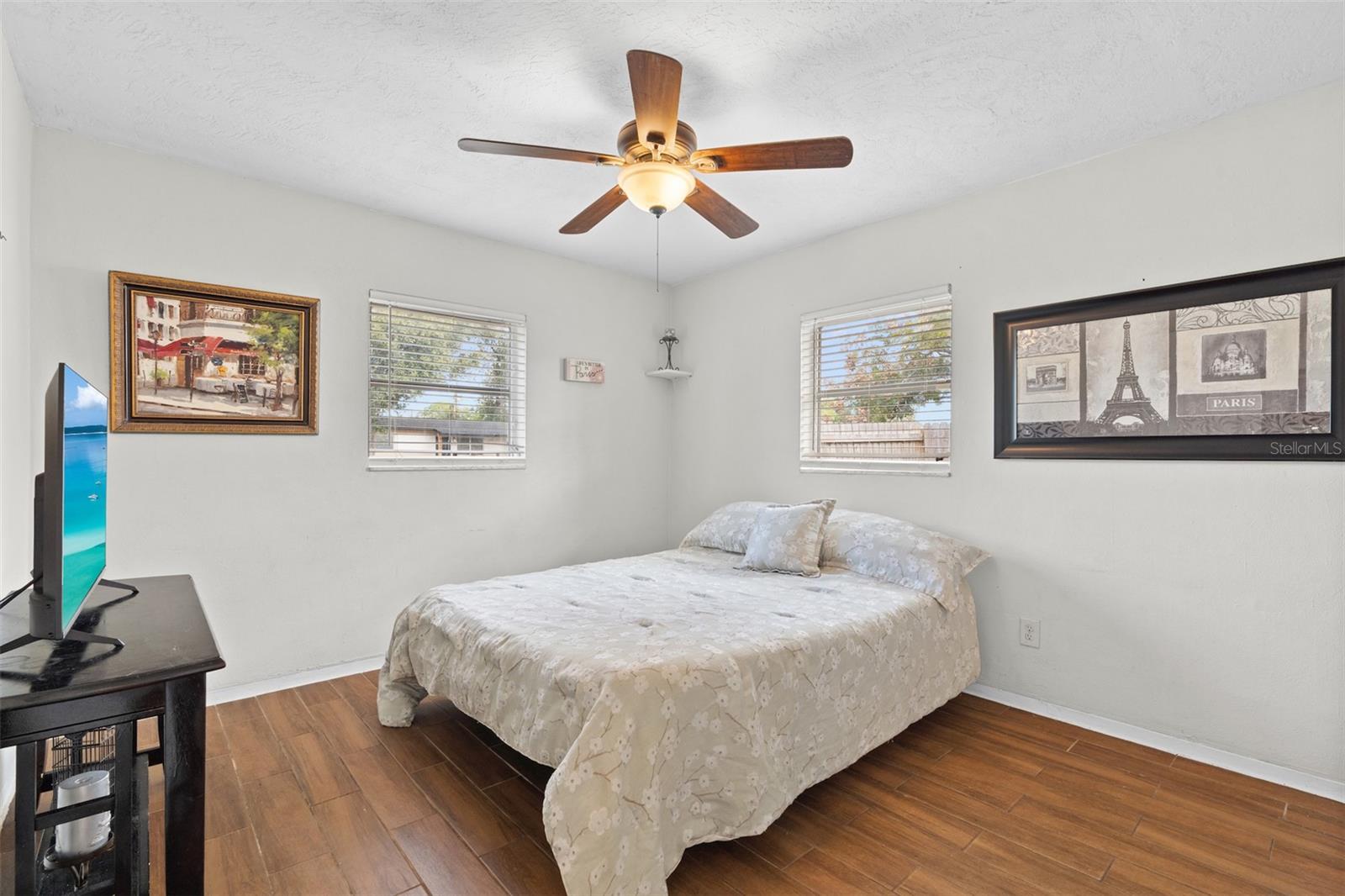 Image 26 of 46 For 755 43rd Street N