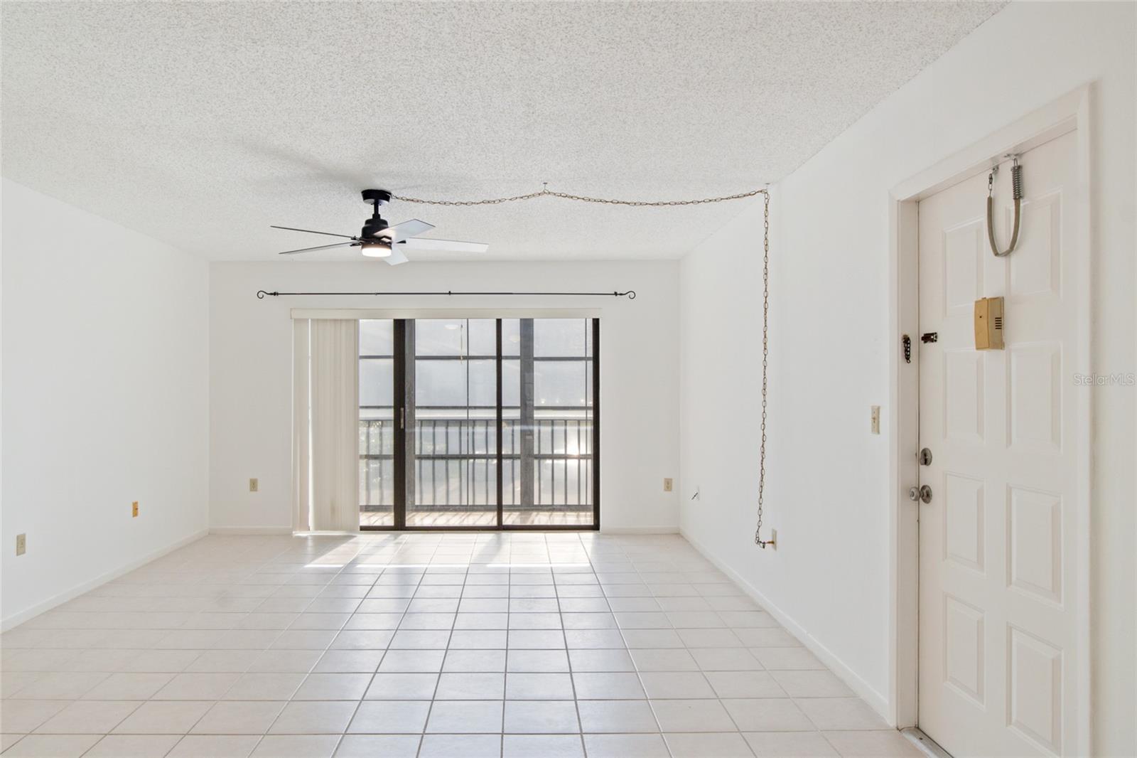 Image 4 of 17 For 1308 Pine Ridge Circle E H2