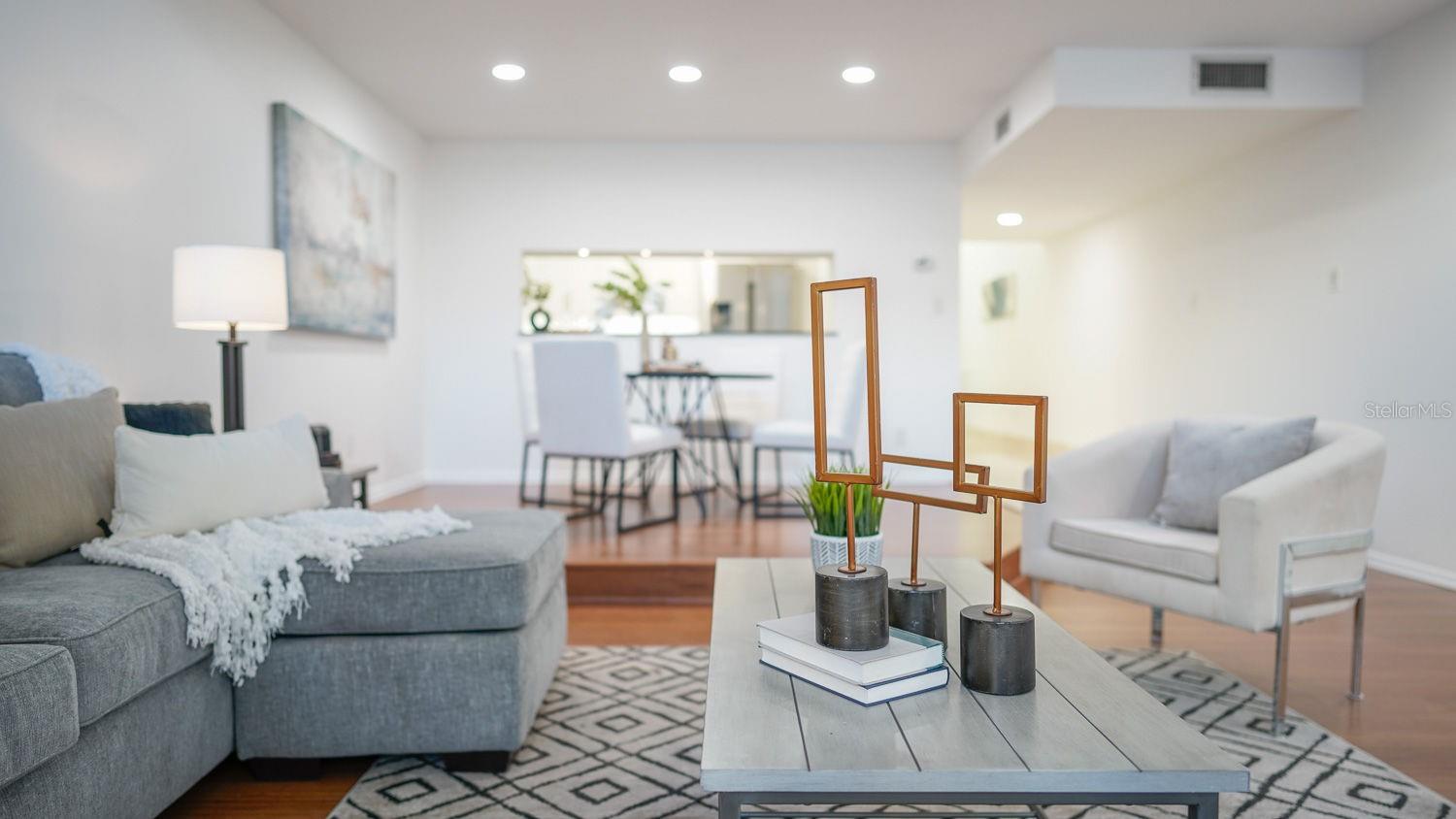 Image 10 of 28 For 301 2nd Street N 14