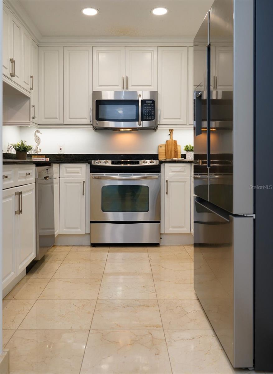 Image 11 of 28 For 301 2nd Street N 14