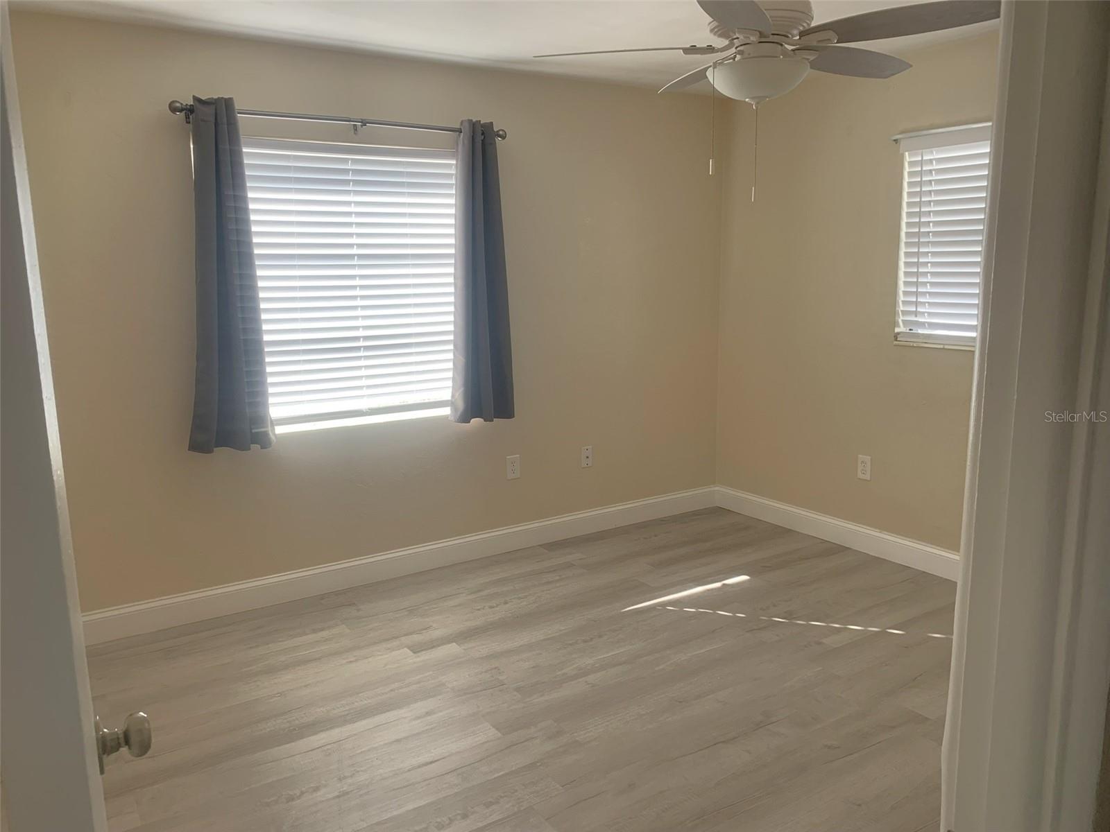 Image 13 of 21 For 6483 43rd Avenue N