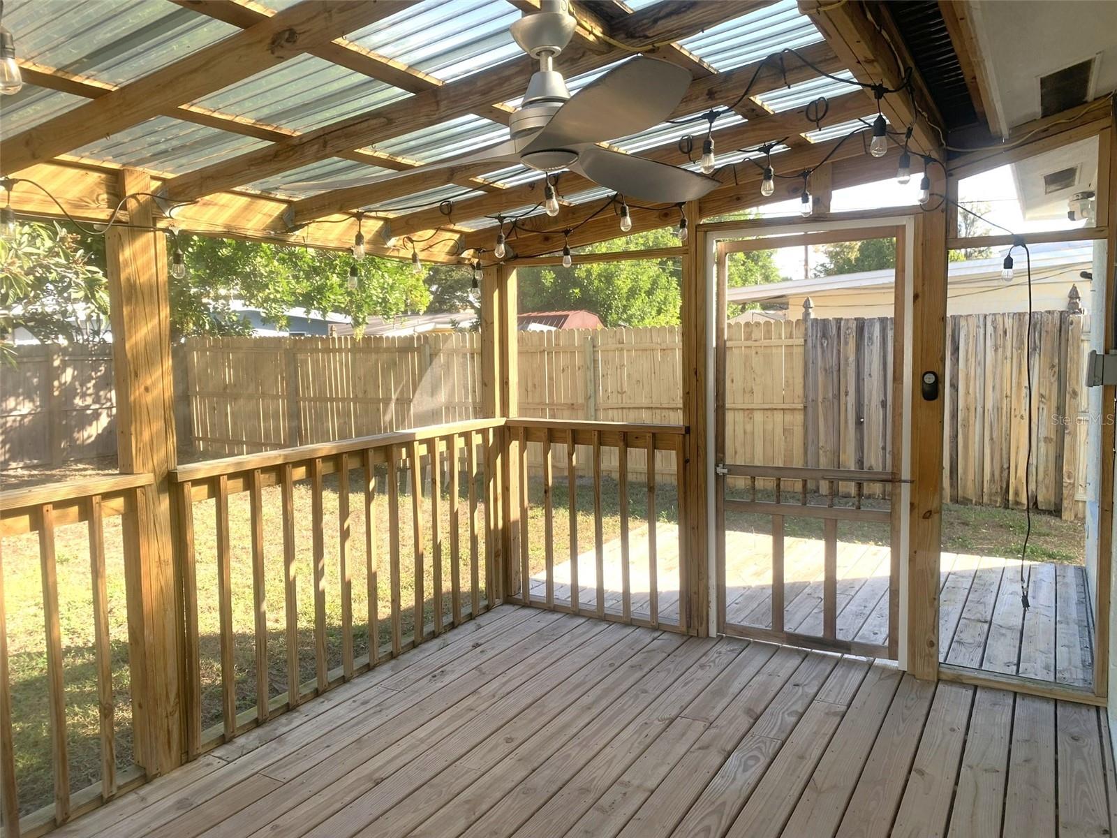 Image 18 of 21 For 6483 43rd Avenue N