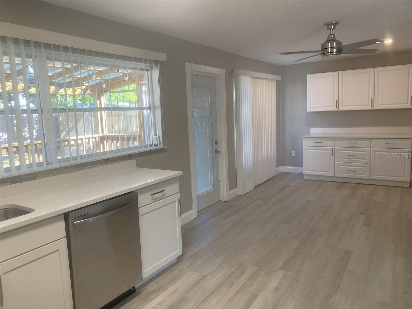 Image 6 of 21 For 6483 43rd Avenue N