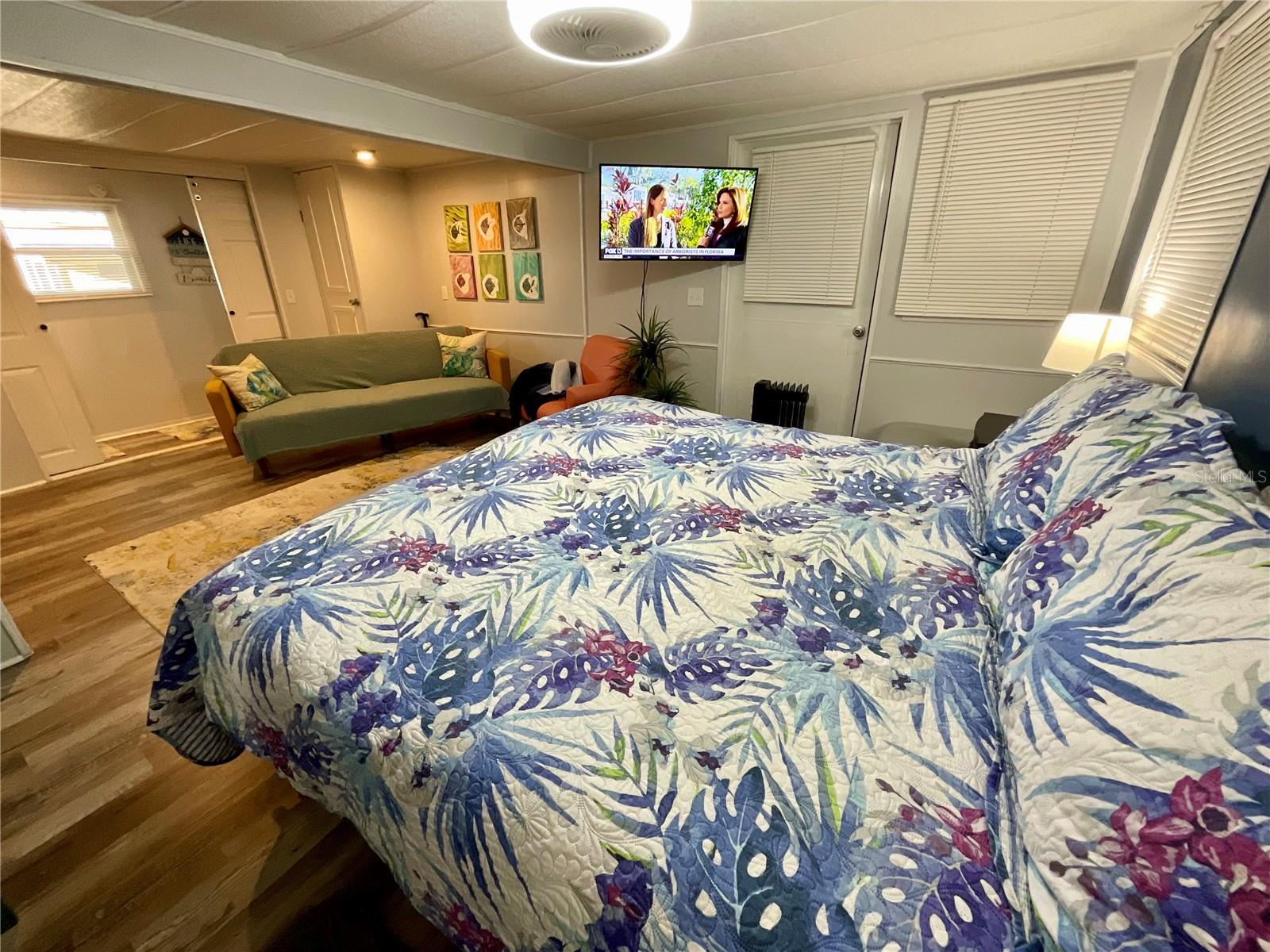 Image 13 of 29 For 6580 Seminole Boulevard 510