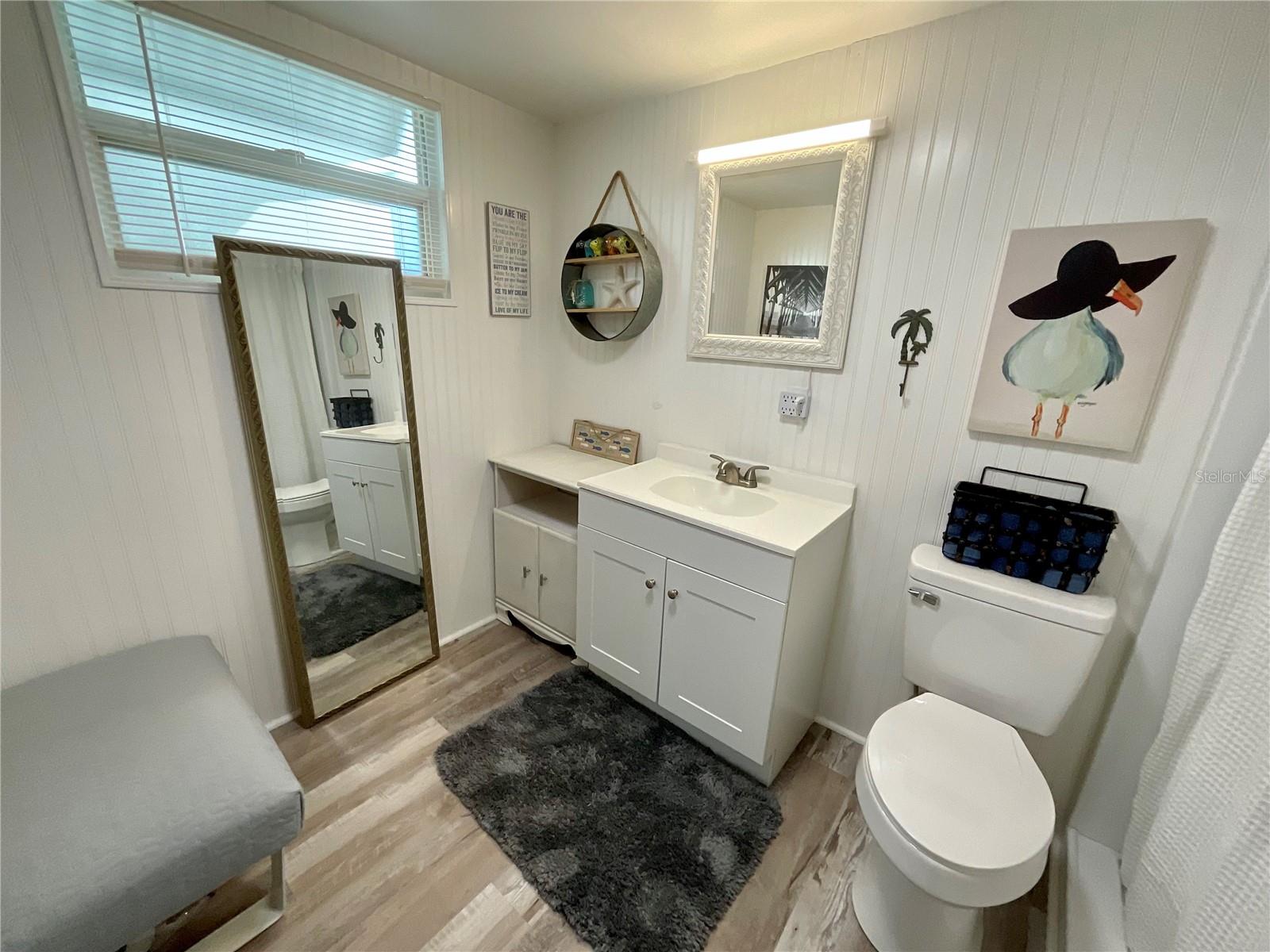 Image 14 of 29 For 6580 Seminole Boulevard 510