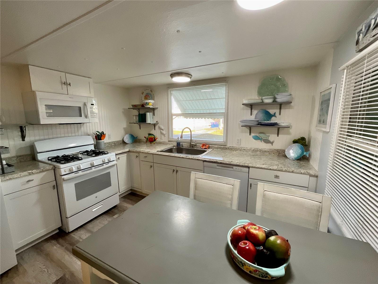 Image 8 of 29 For 6580 Seminole Boulevard 510