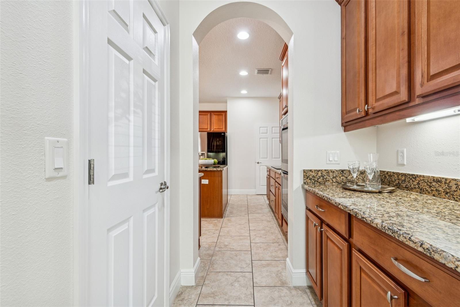 Image 10 of 47 For 1116 Hillandale Reserve Drive