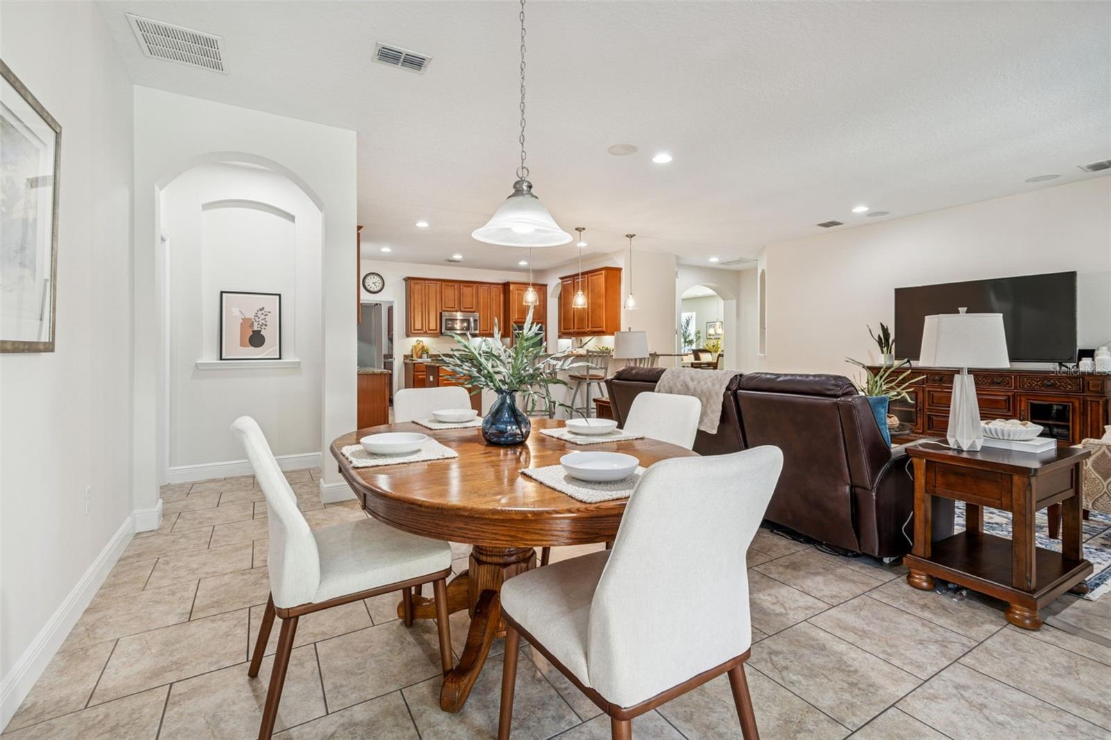 Image 18 of 47 For 1116 Hillandale Reserve Drive