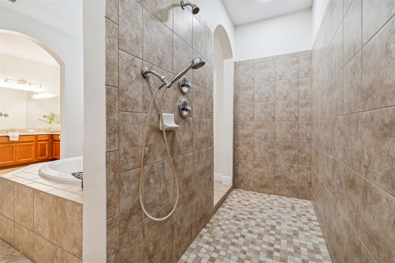 Image 26 of 47 For 1116 Hillandale Reserve Drive