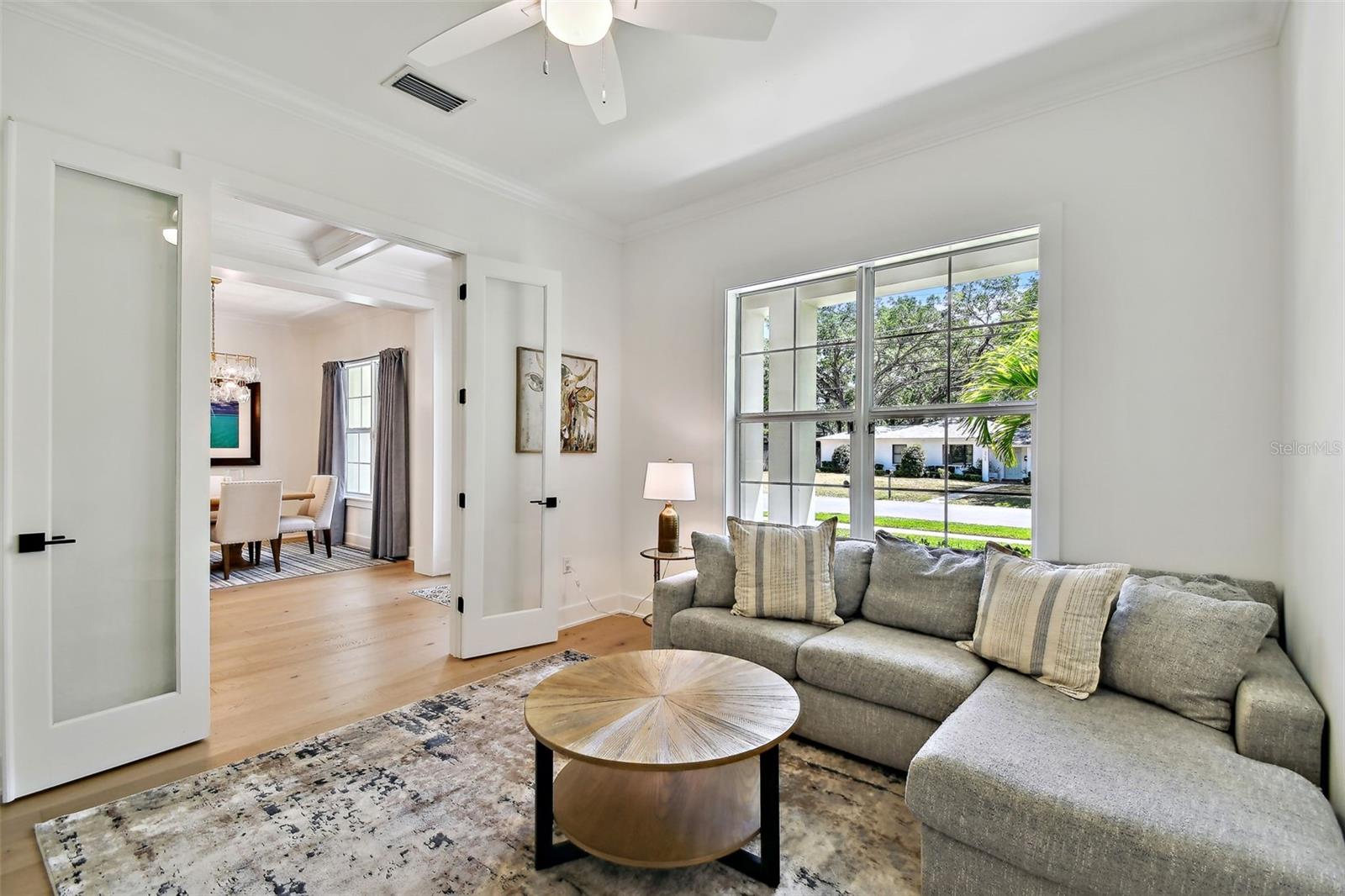 Listing photo id 8 for 3905 San Obispo Street