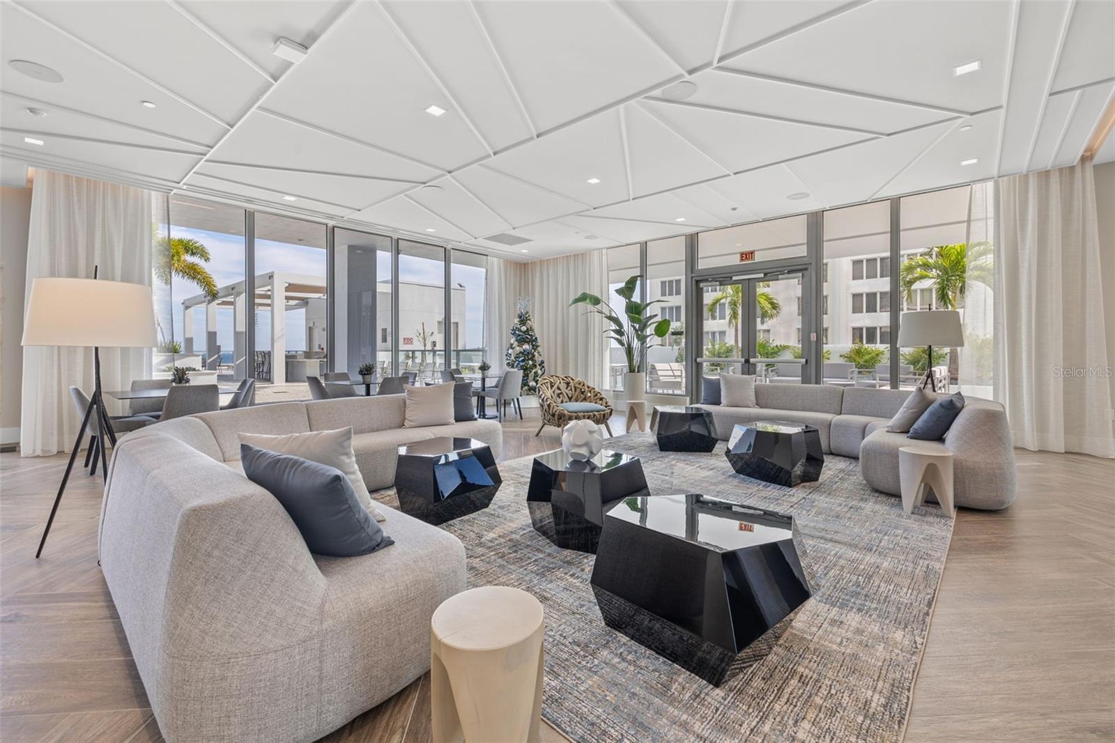 Image 52 of 62 For 301 1st Street S 1505