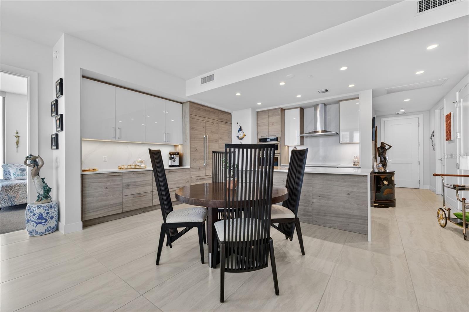 Image 6 of 62 For 301 1st Street S 1505