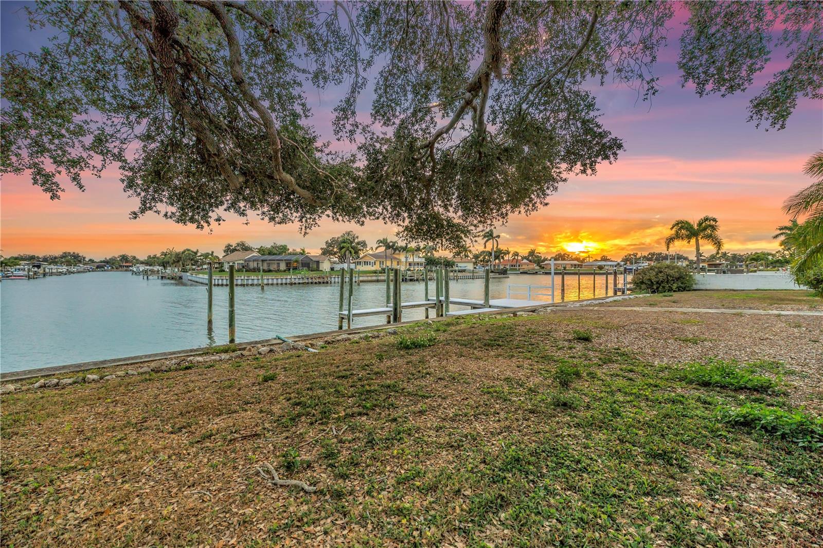 Image 7 of 36 For 4114 42nd Avenue S