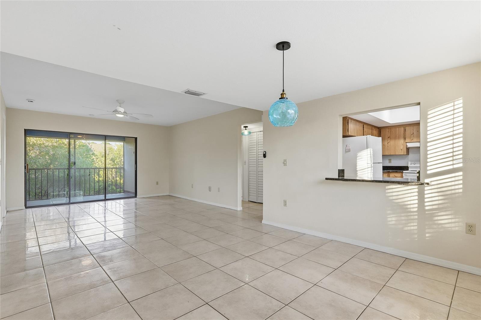 Image 5 of 24 For 2401 Gull Court 202l