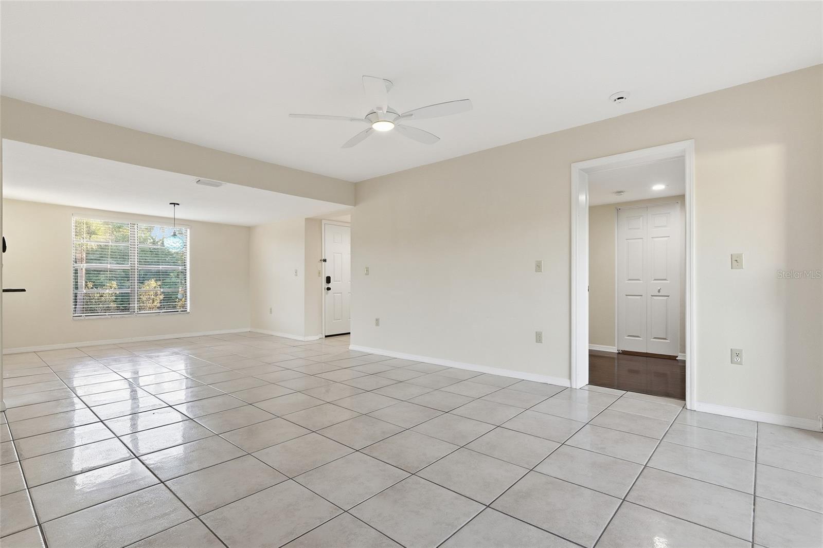 Image 8 of 24 For 2401 Gull Court 202l