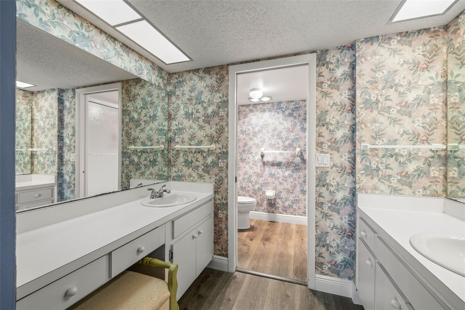 Image 17 of 28 For 700 Starkey Road 311