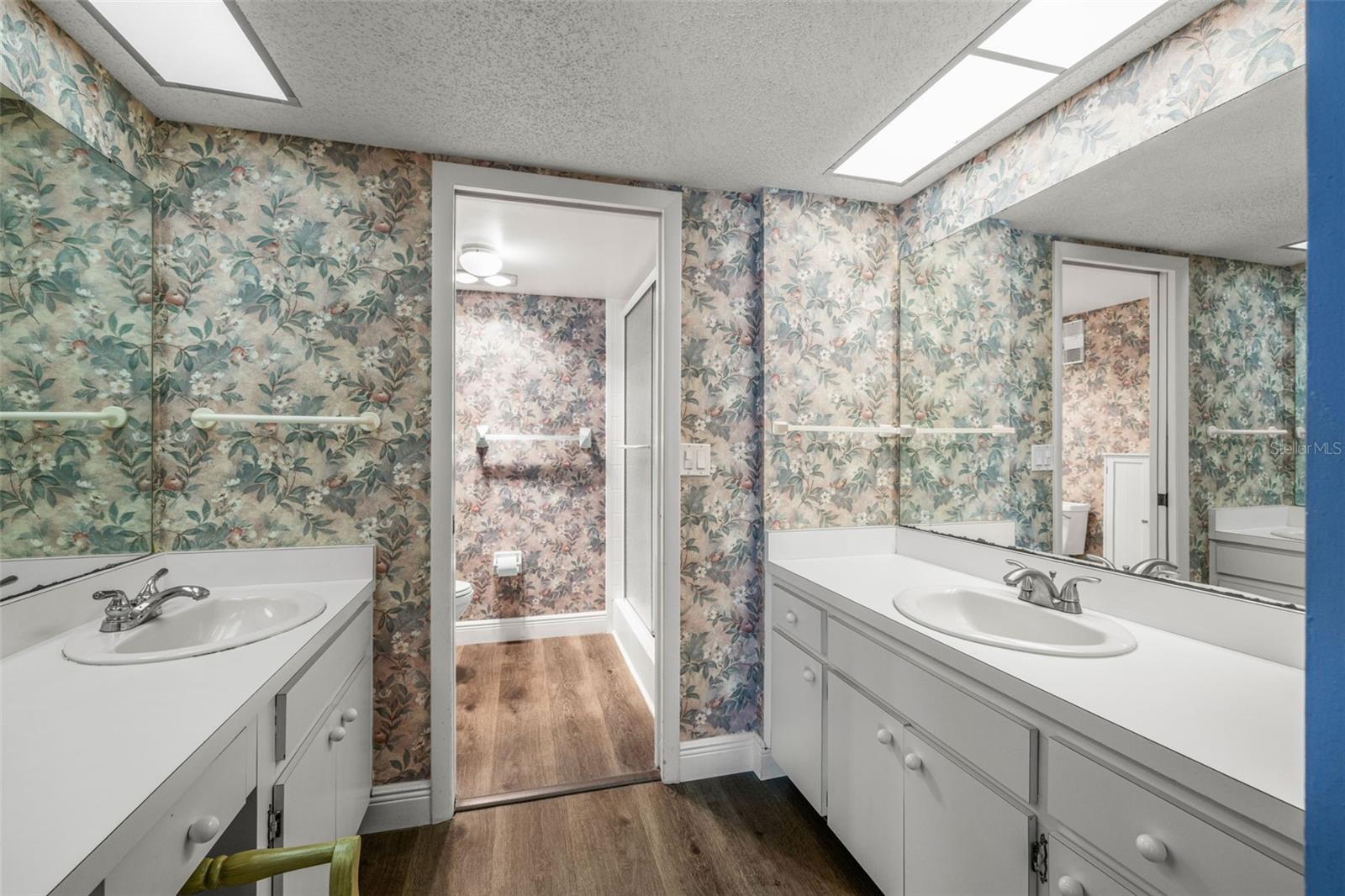 Image 18 of 28 For 700 Starkey Road 311