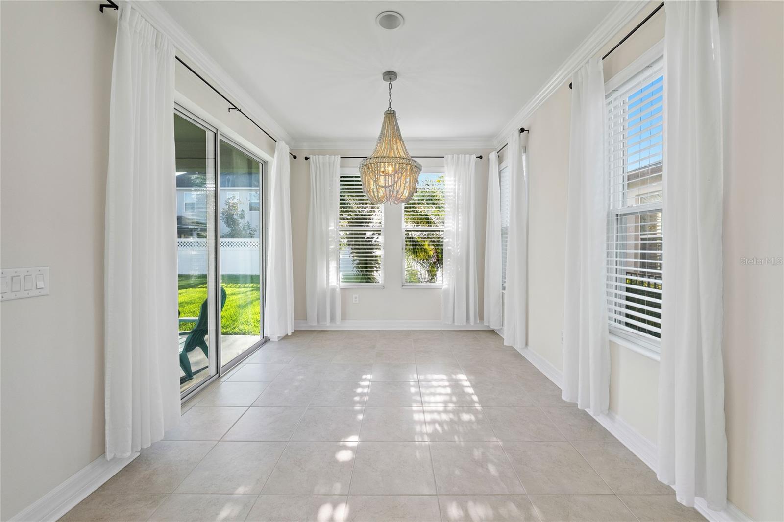 Image 13 of 47 For 4522 Scarlet Loop