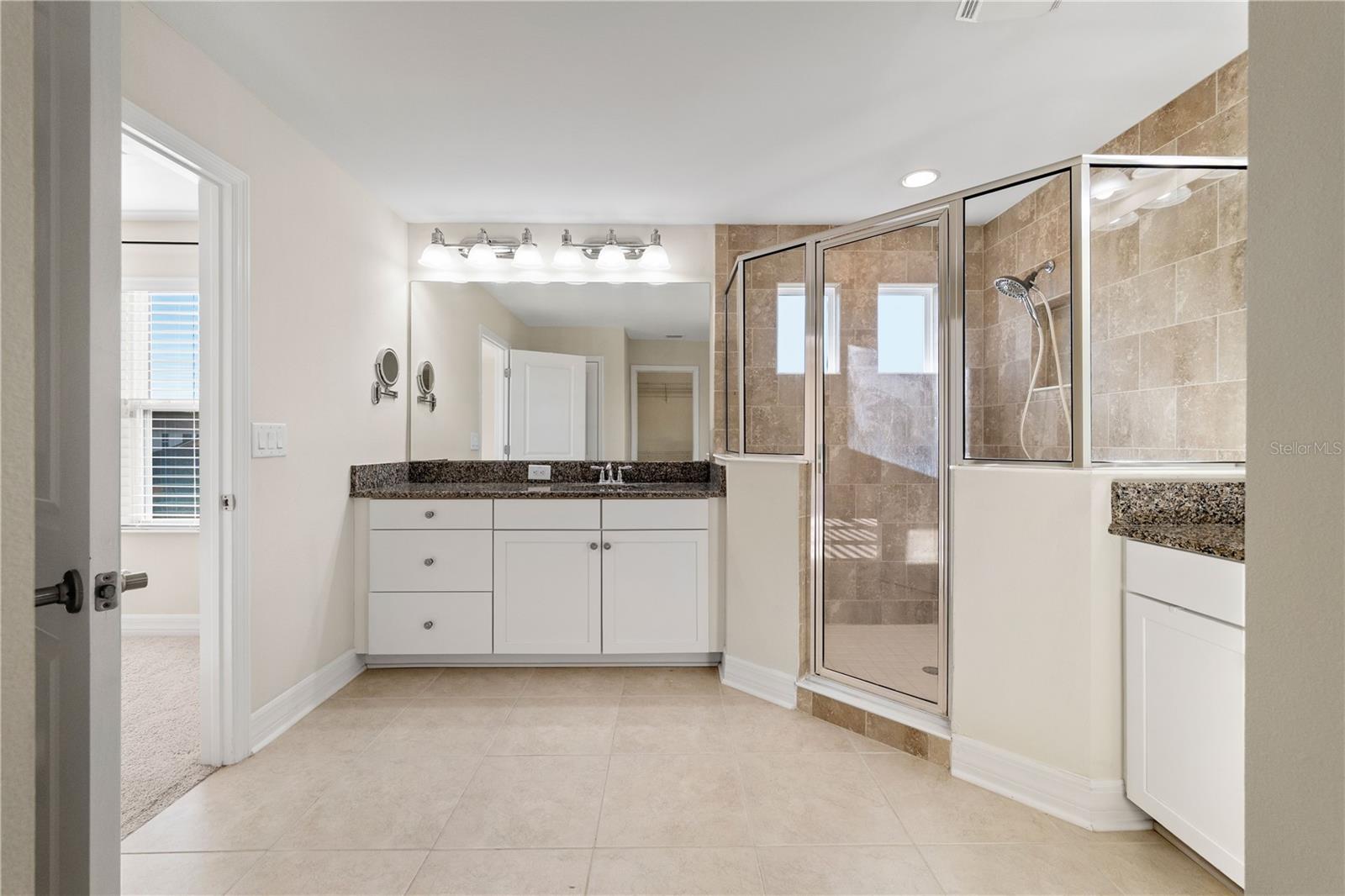 Image 17 of 47 For 4522 Scarlet Loop