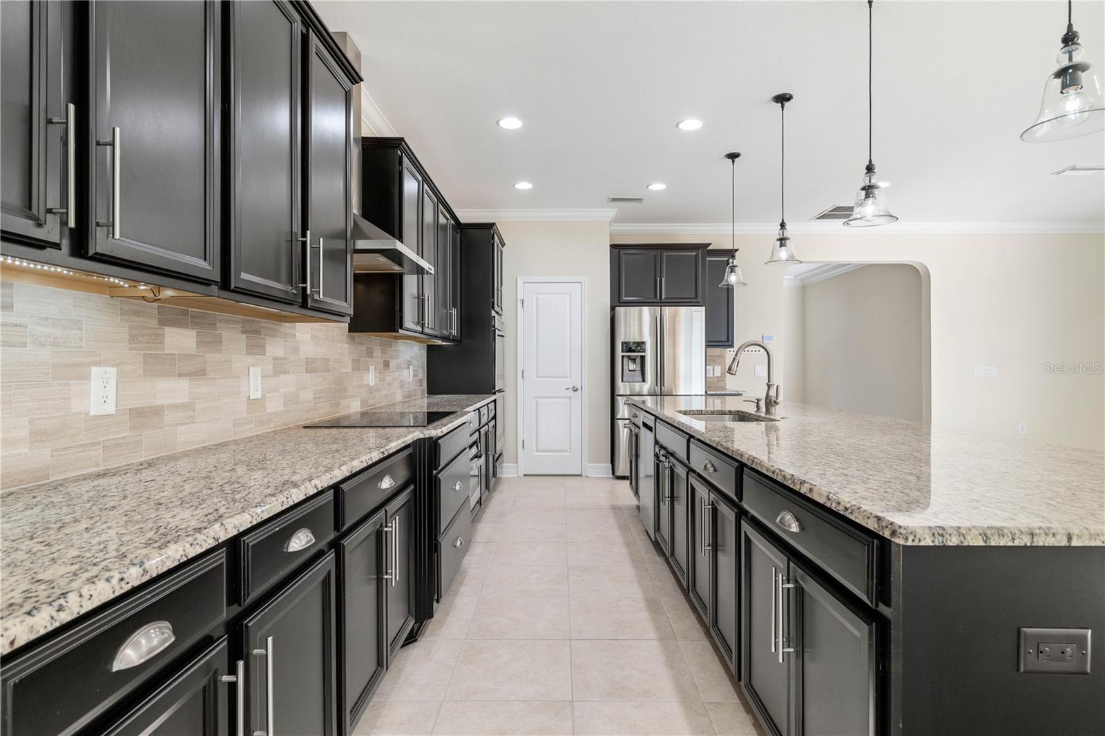 Image 8 of 47 For 4522 Scarlet Loop