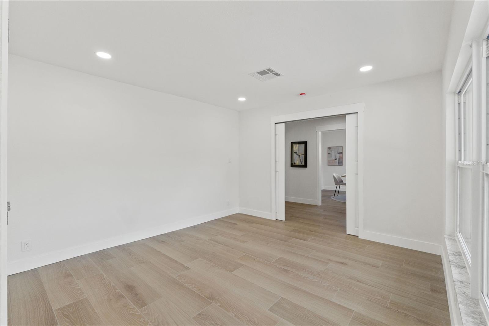 Image 10 of 37 For 2210 Tanglewood Way