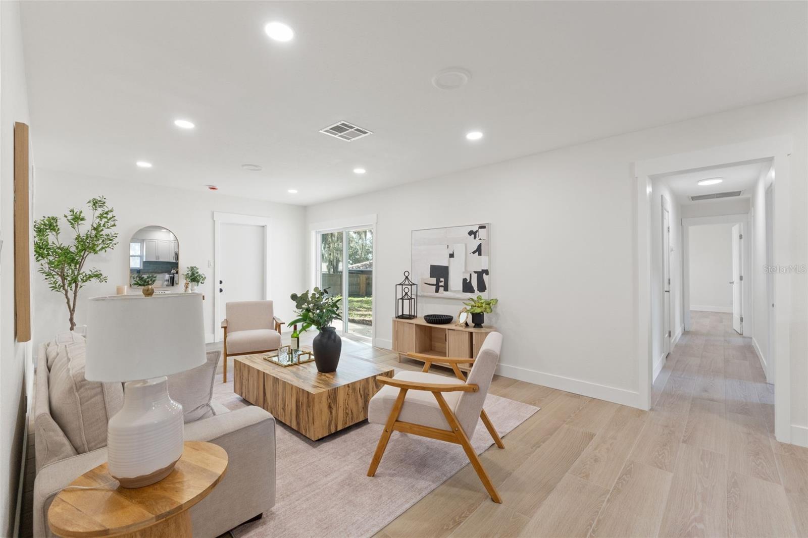 Image 12 of 37 For 2210 Tanglewood Way