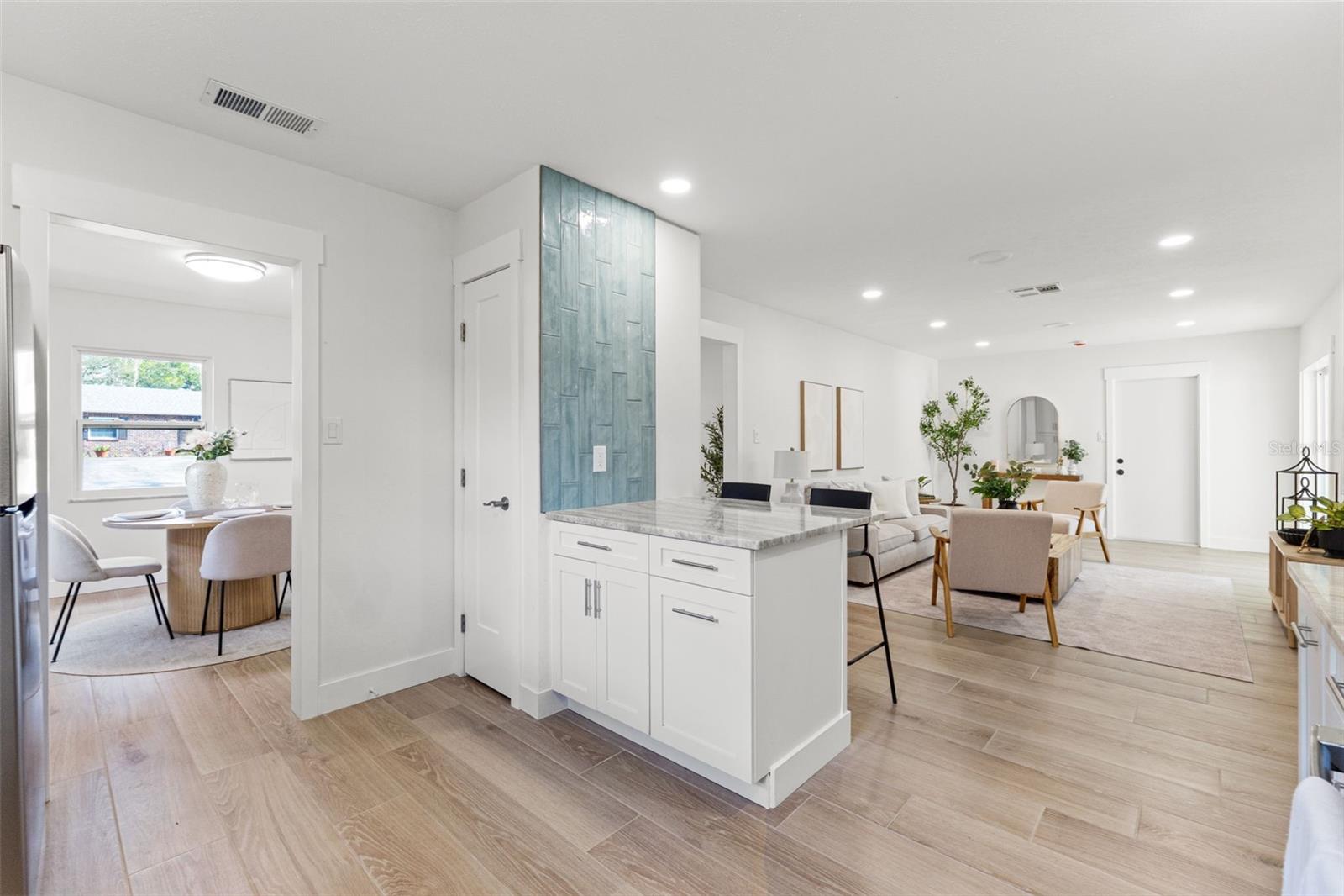 Image 20 of 37 For 2210 Tanglewood Way