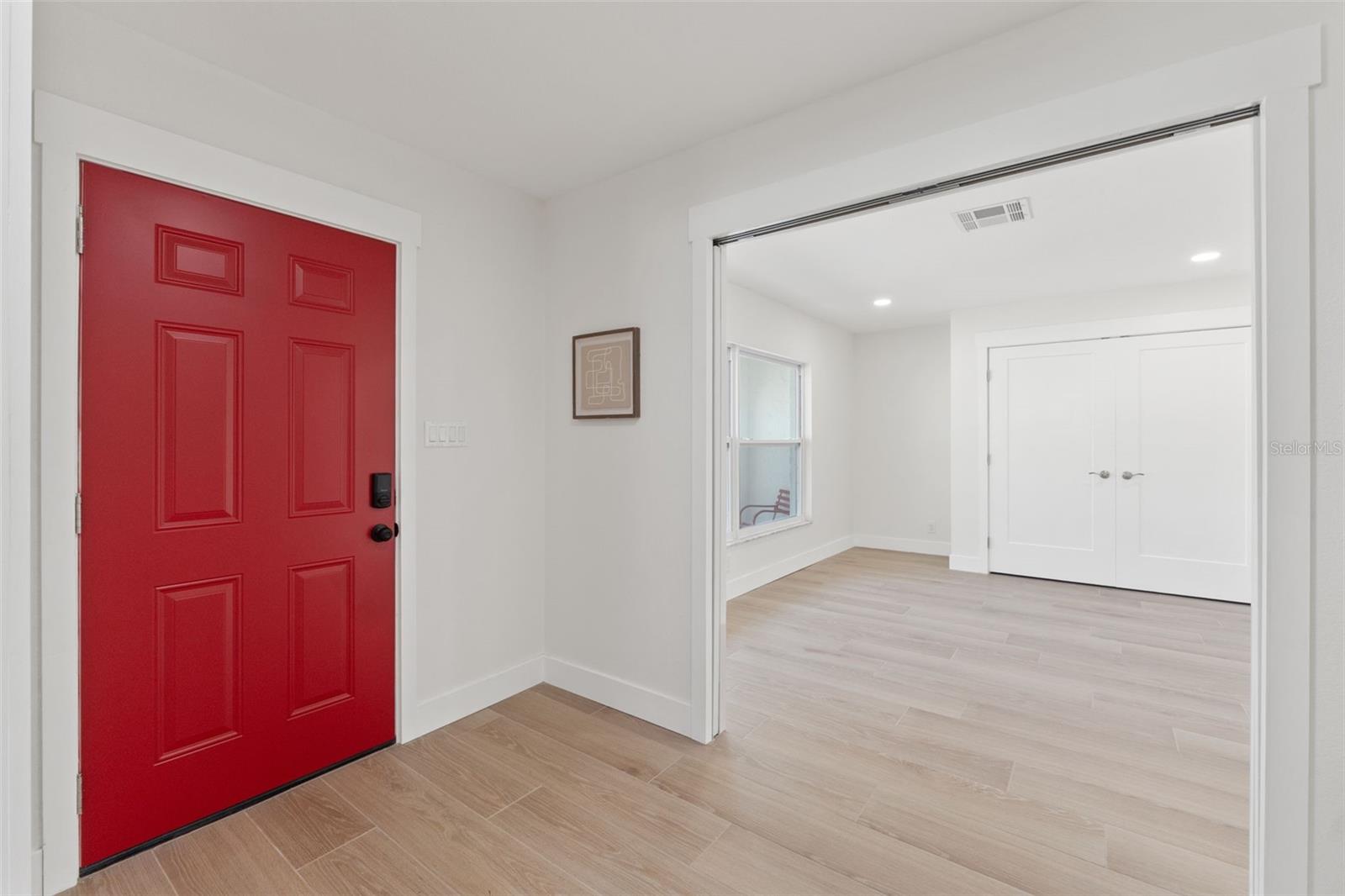 Image 8 of 37 For 2210 Tanglewood Way