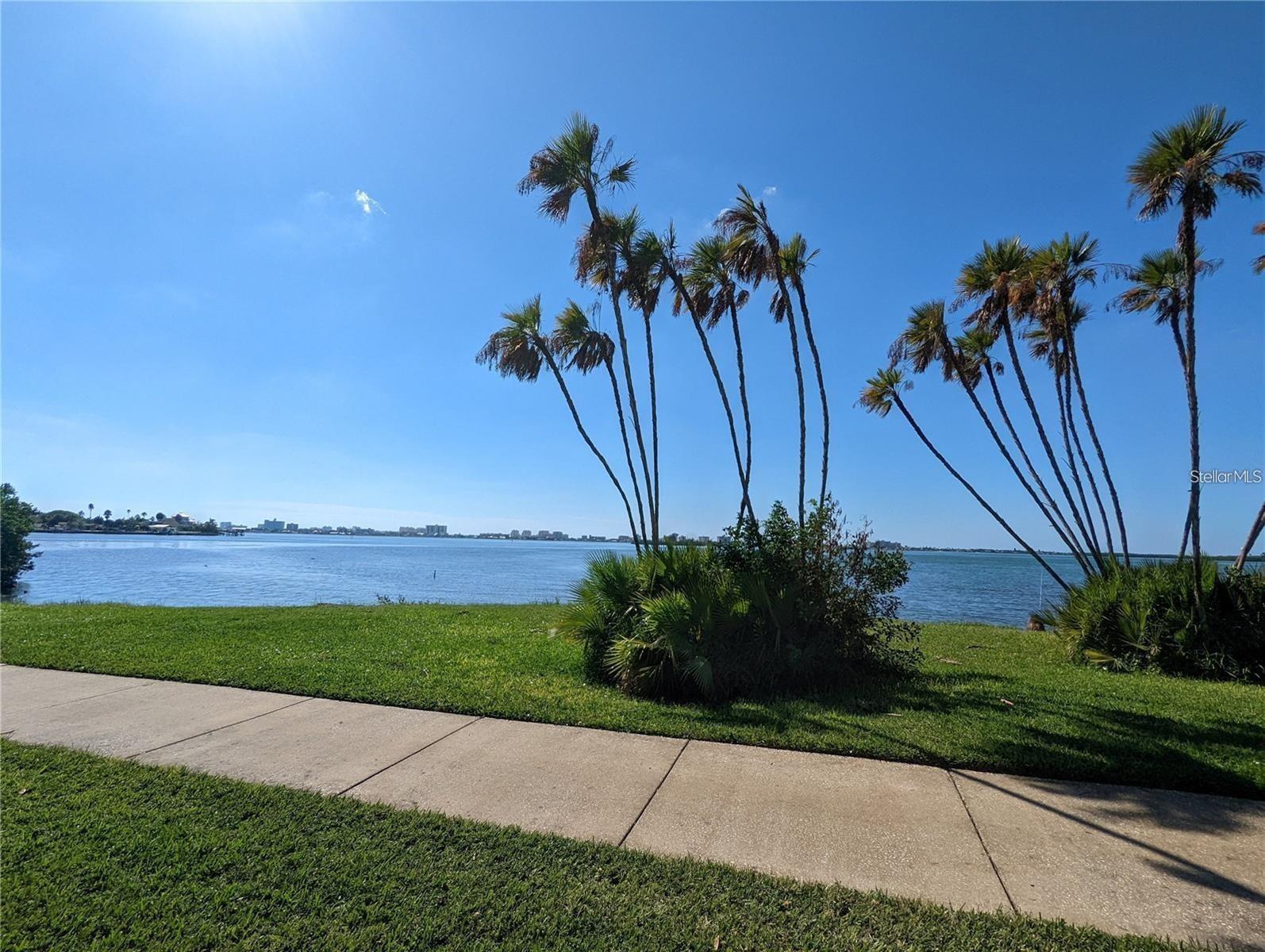 Image 23 of 27 For 1922 Springtime Avenue