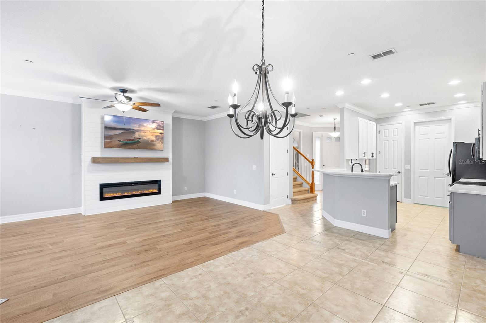 Image 13 of 46 For 7467 Terrace River Drive