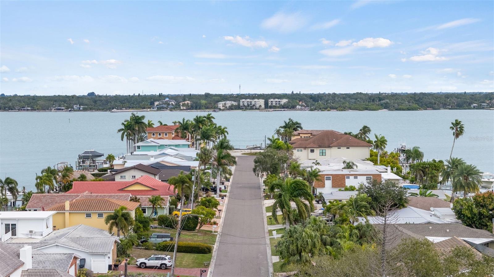 Image 2 of 19 For 850 Capri Boulevard