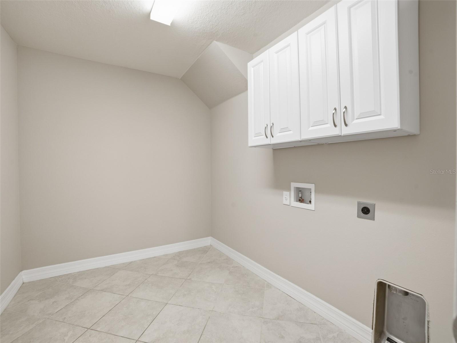 Image 24 of 42 For 13910 Galway Sand Road