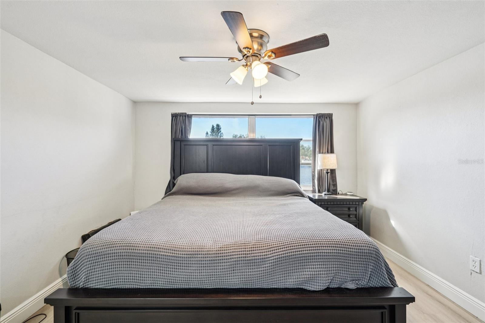 Image 32 of 71 For 3431 Springfield Drive