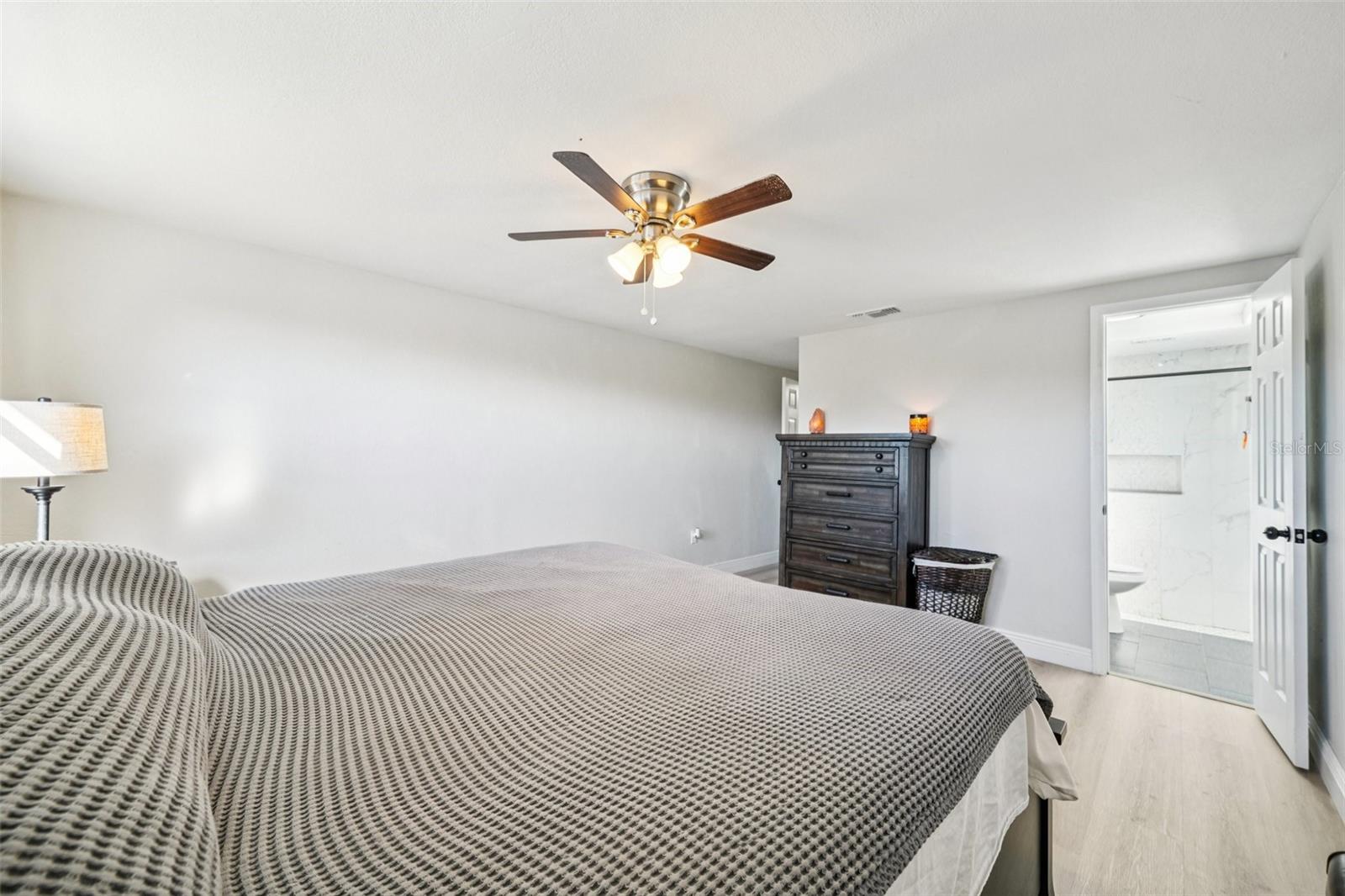 Image 33 of 71 For 3431 Springfield Drive