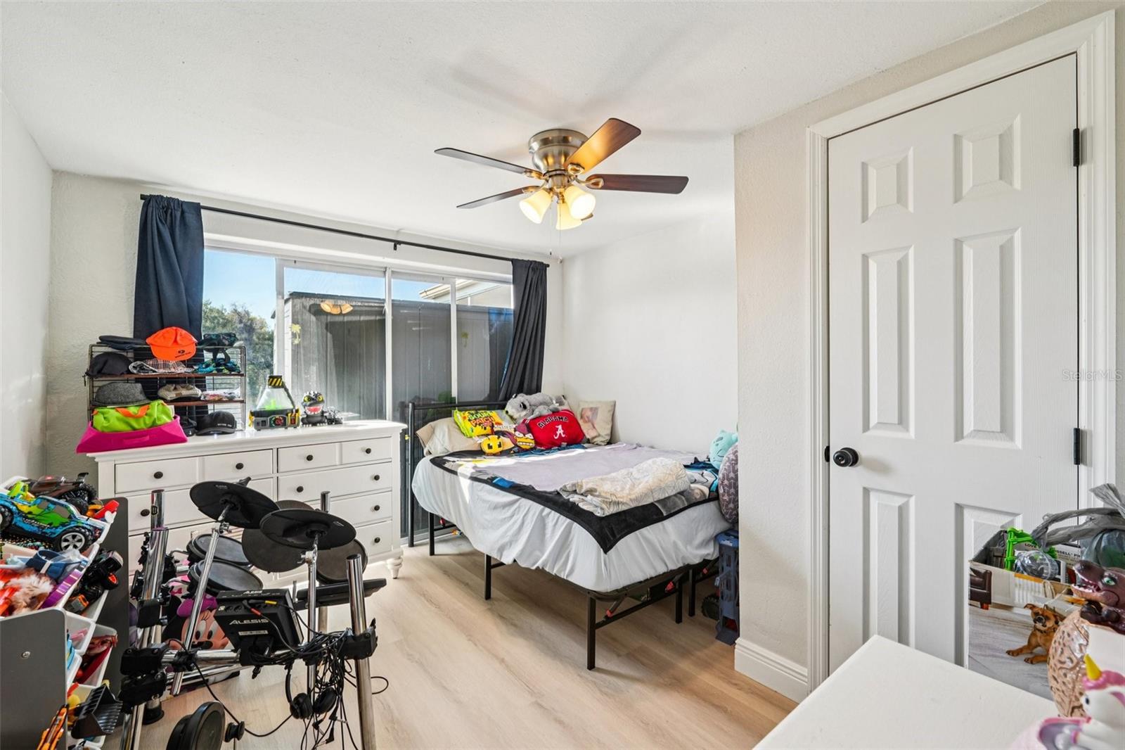 Image 41 of 71 For 3431 Springfield Drive