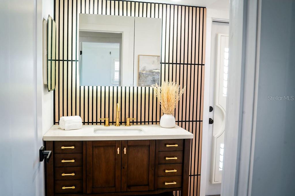 Image 21 of 30 For 3807 48th Avenue S